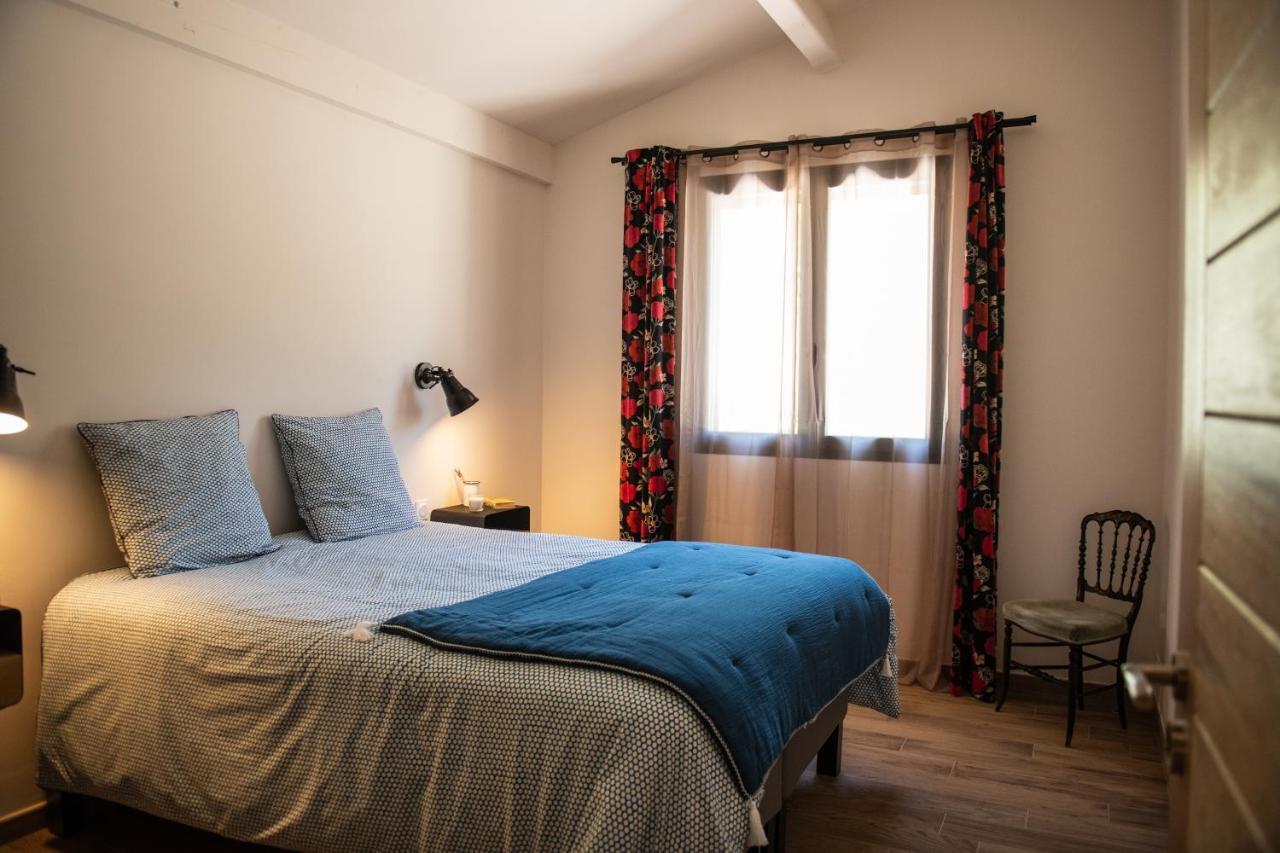 Bastide Toujours Dimanche, Maison De Vacances Avec Vue & Piscine Privee Gordes Bagian luar foto